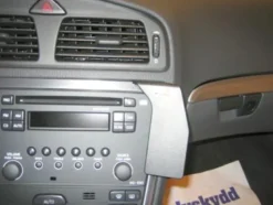 Volvo V70 05-08, Vinklad Hög