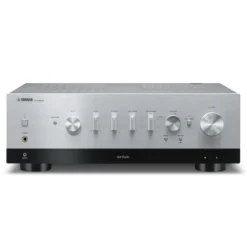 Yamaha R-N800A med Dynavoice Definition DF-8II i ek, stereopaket